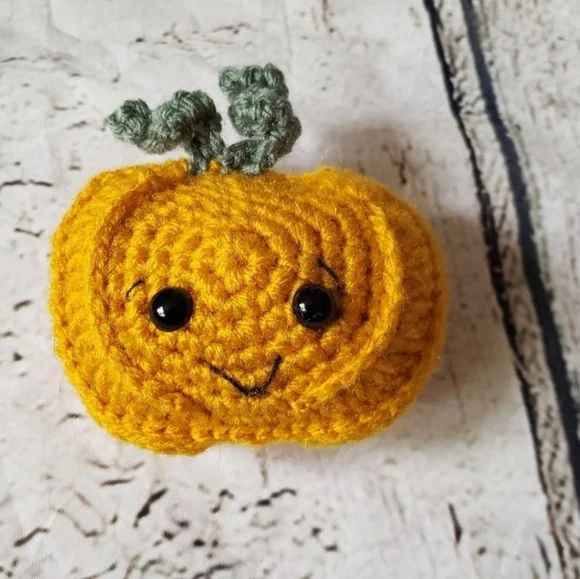 Crochet Halloween/Fall Decor set - Picture 5 of 6